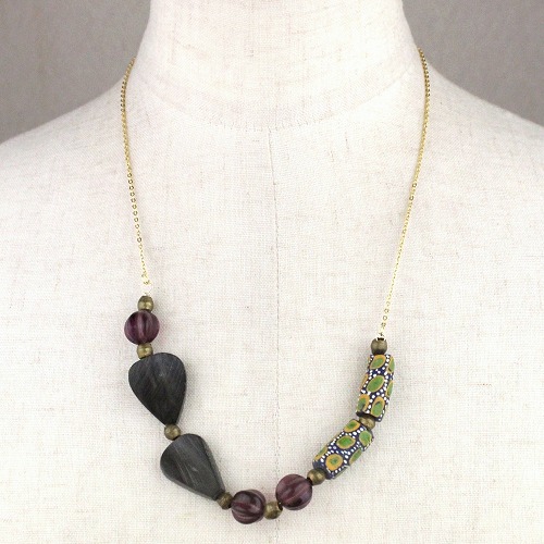 再生ビーズネックレス ネイビー水玉