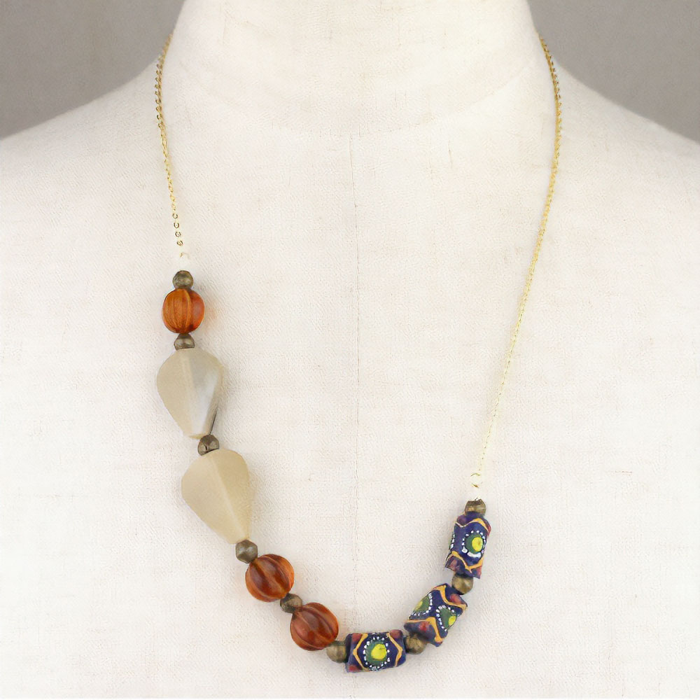 再生ビーズネックレス ネイビー花