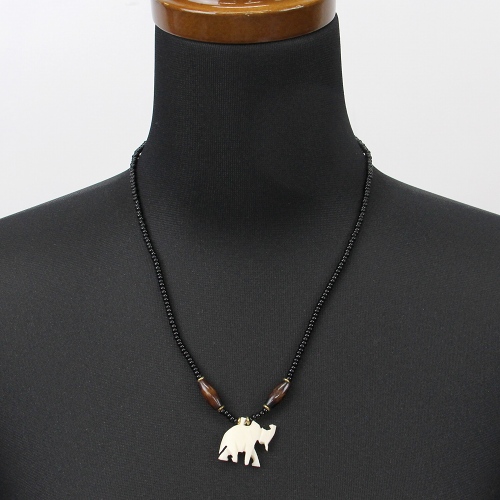 ラクダ骨マサイ黒ビーズネックレス 白ゾウ小