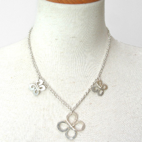 メタルビーズチェーンネックレス フラワー シルバーカラー