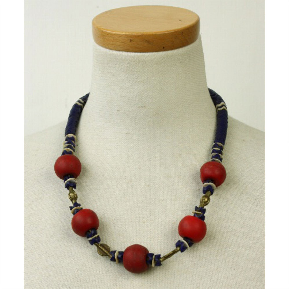 アンティーク赤ビーズネックレス 一点物