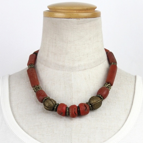 赤サンゴ風ビーズナイジェリア真鍮ネックレス  01 一点物