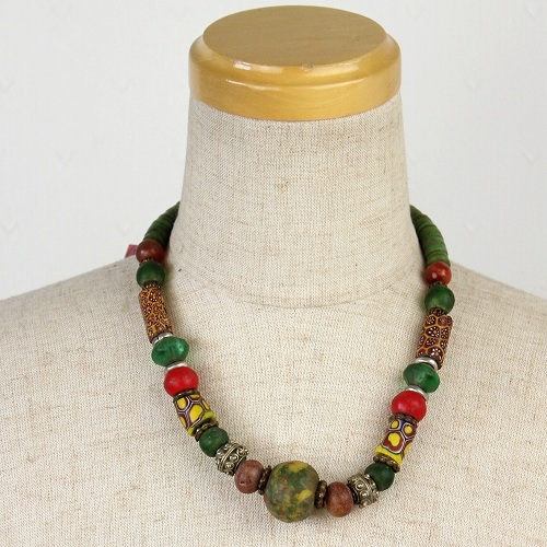 黄色ヘッドベネティア緑平ビーズネックレス 01 一点物
