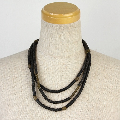 真鍮パーツココナツビーズ3蓮ネックレス 一点物