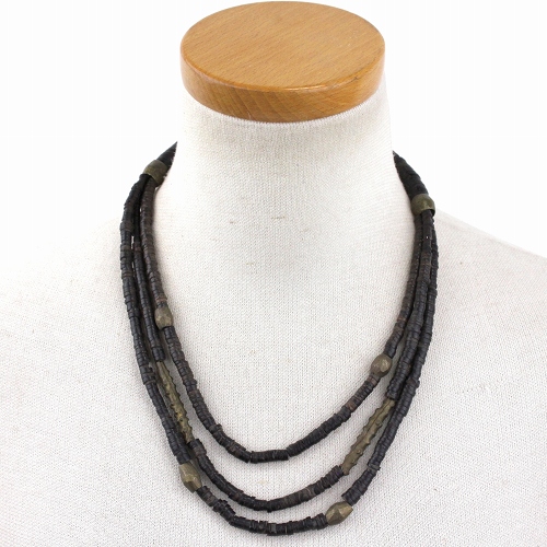 ココビーズ3連ネックレス 一点もの