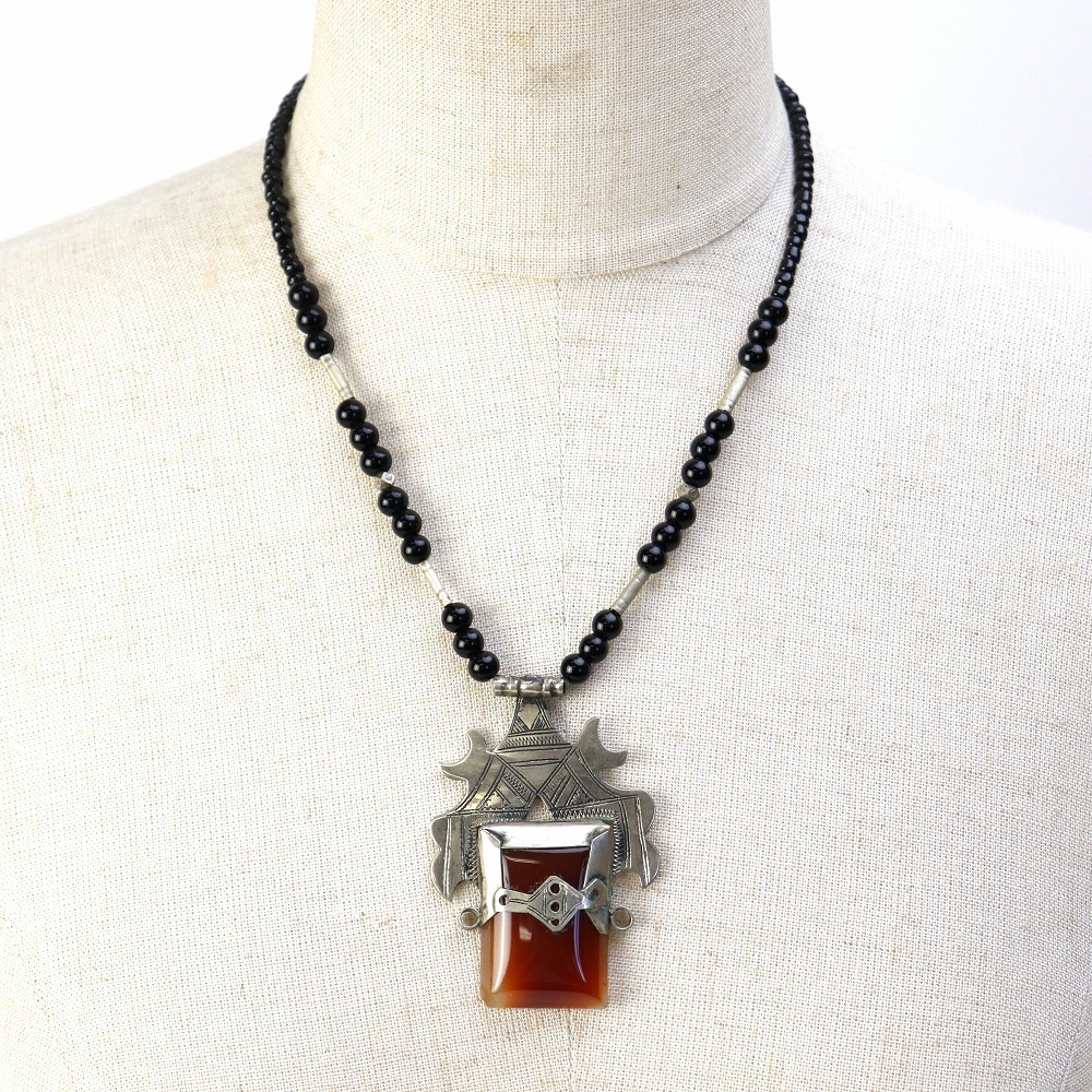 トゥアレグ銀石ネックレス　一点物