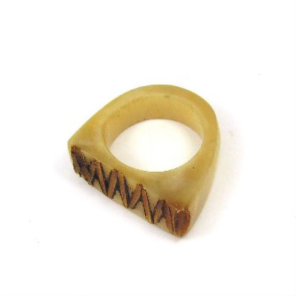 牛角指輪 焼き模様ナナメ切