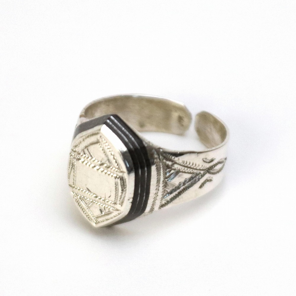 トゥアレグシルバー指輪 リーフ型 02