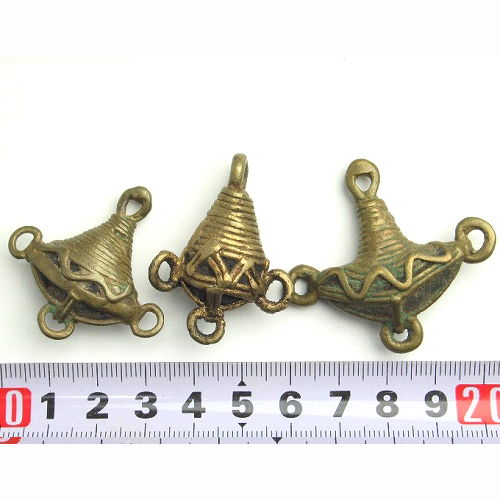 真鍮ペンダントヘッドドゴン三角型