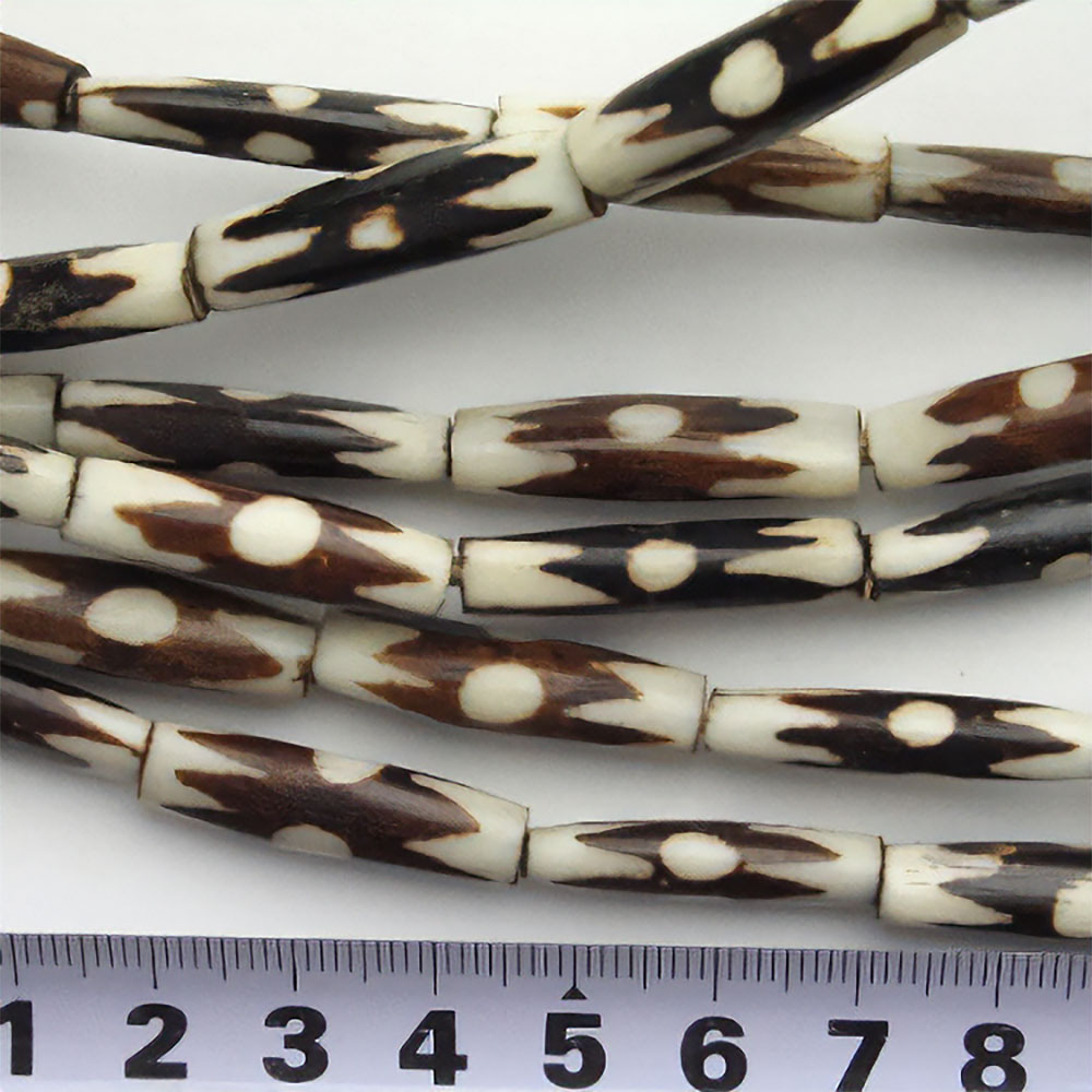 牛骨チューブビーズ(バティック)  星ドット バラ