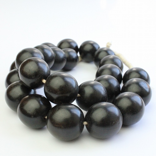 黒檀ビーズ 連大