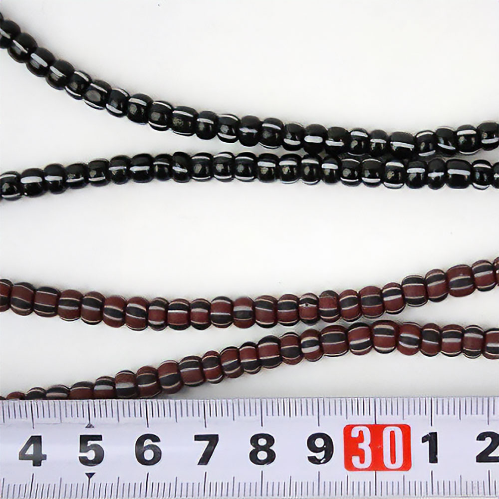 エジャビーズ 中