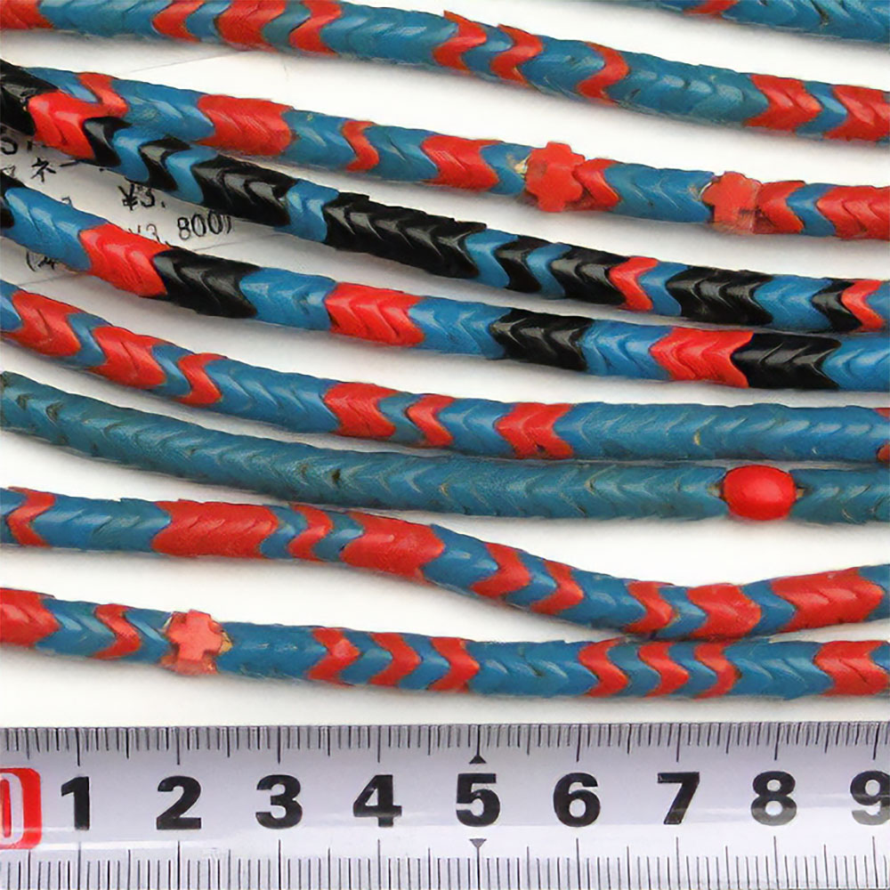 スネークビーズ