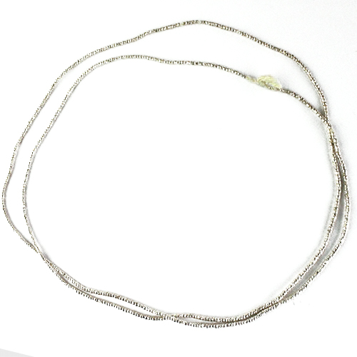 極小金属ビーズ 連 白