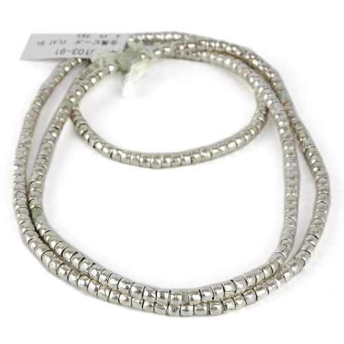 金属ビーズ FLAT BIN 白