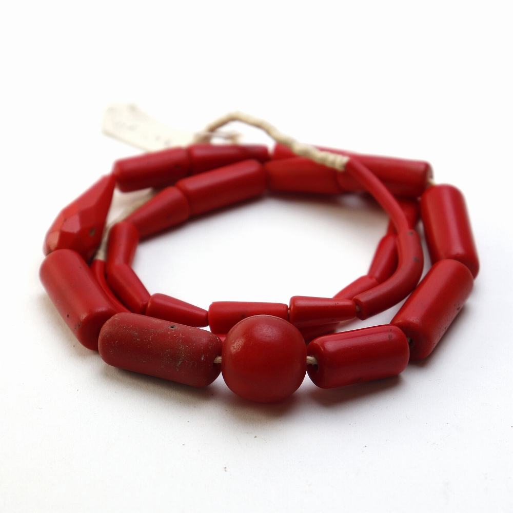 赤ビーズ 一点物