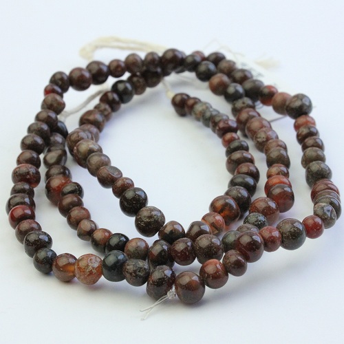 めのう風小ビーズ 濃赤