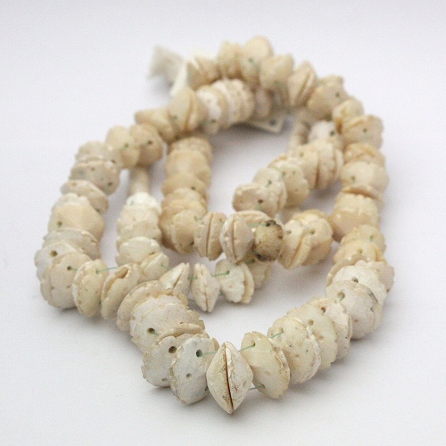 トゥアレグ貝ビーズ 小