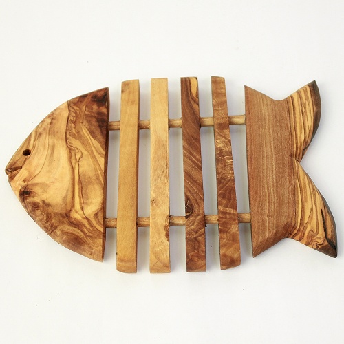 オリーブ木 なべしき 魚