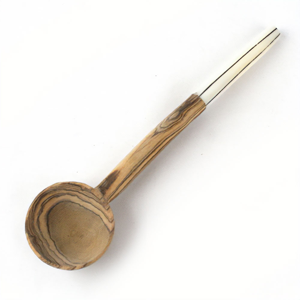 牛骨オリーブスプーン ストライプ キベラフンディ