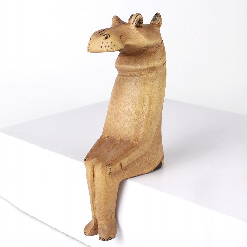 メル動物 すわり カバ