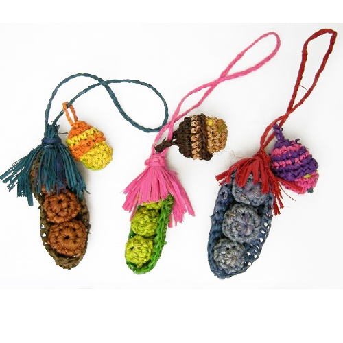 ラフィアマスコット 豆 とどんぐり