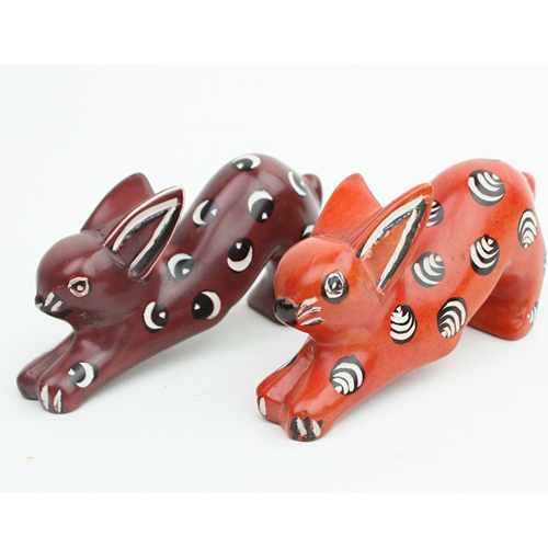 ソープストーン　走りウサギ