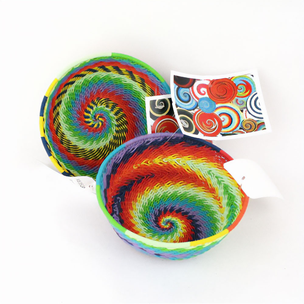 ズールー電話線ボウル 9-10CM レインボー