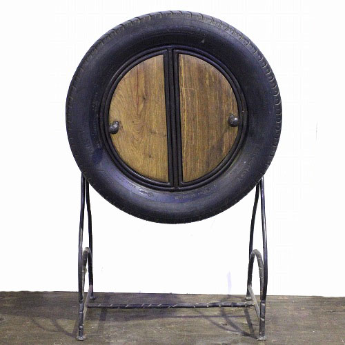 タイヤ棚　MEUBLE PNEU【送料別】