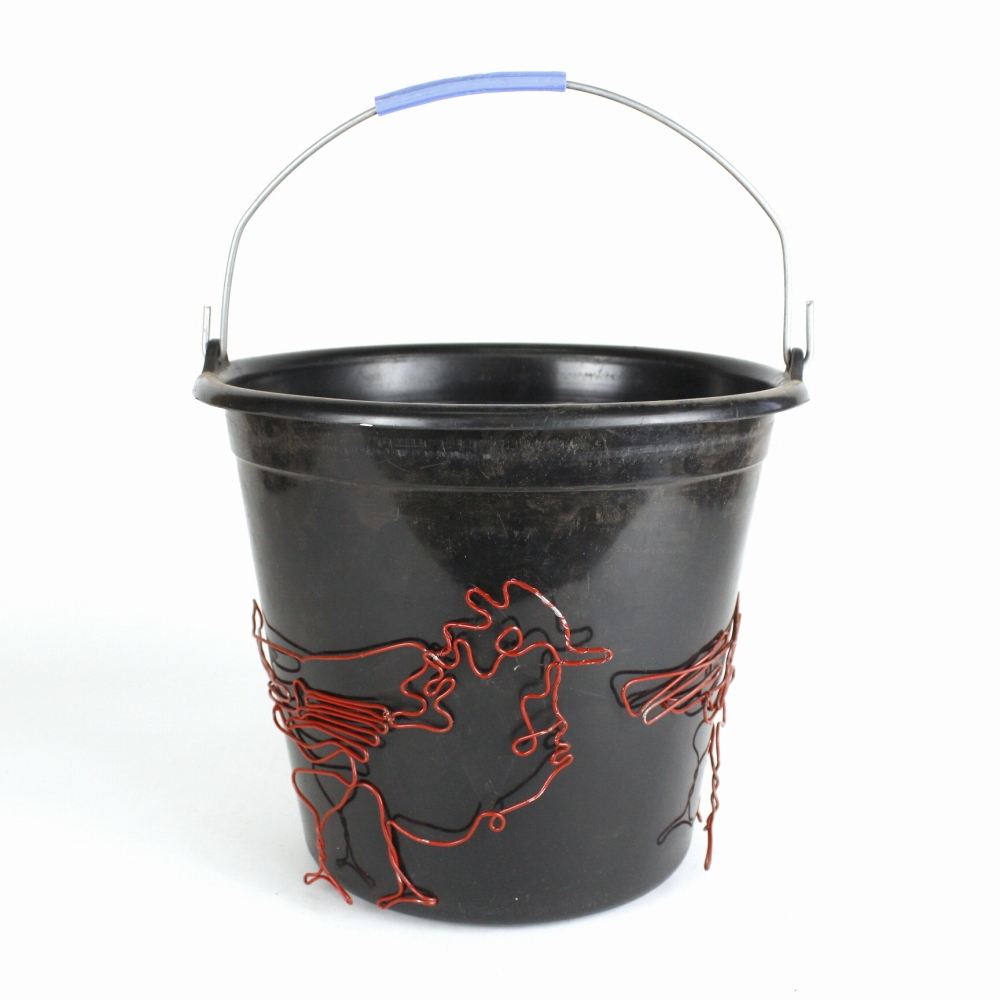 ブルキナ針金オブジェ バケツ ニワトリ 黒 24SS一点物 @8500→6800