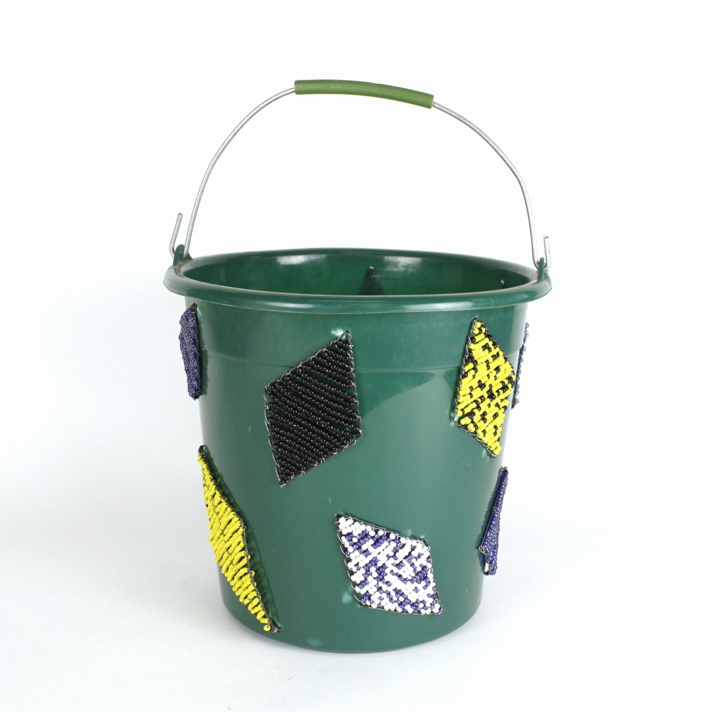 ブルキナビーズオブジェ バケツ ダークグリーン 24SS一点物 @10000→8000