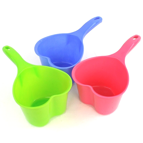 モロッコ プラスチックハート水すくい