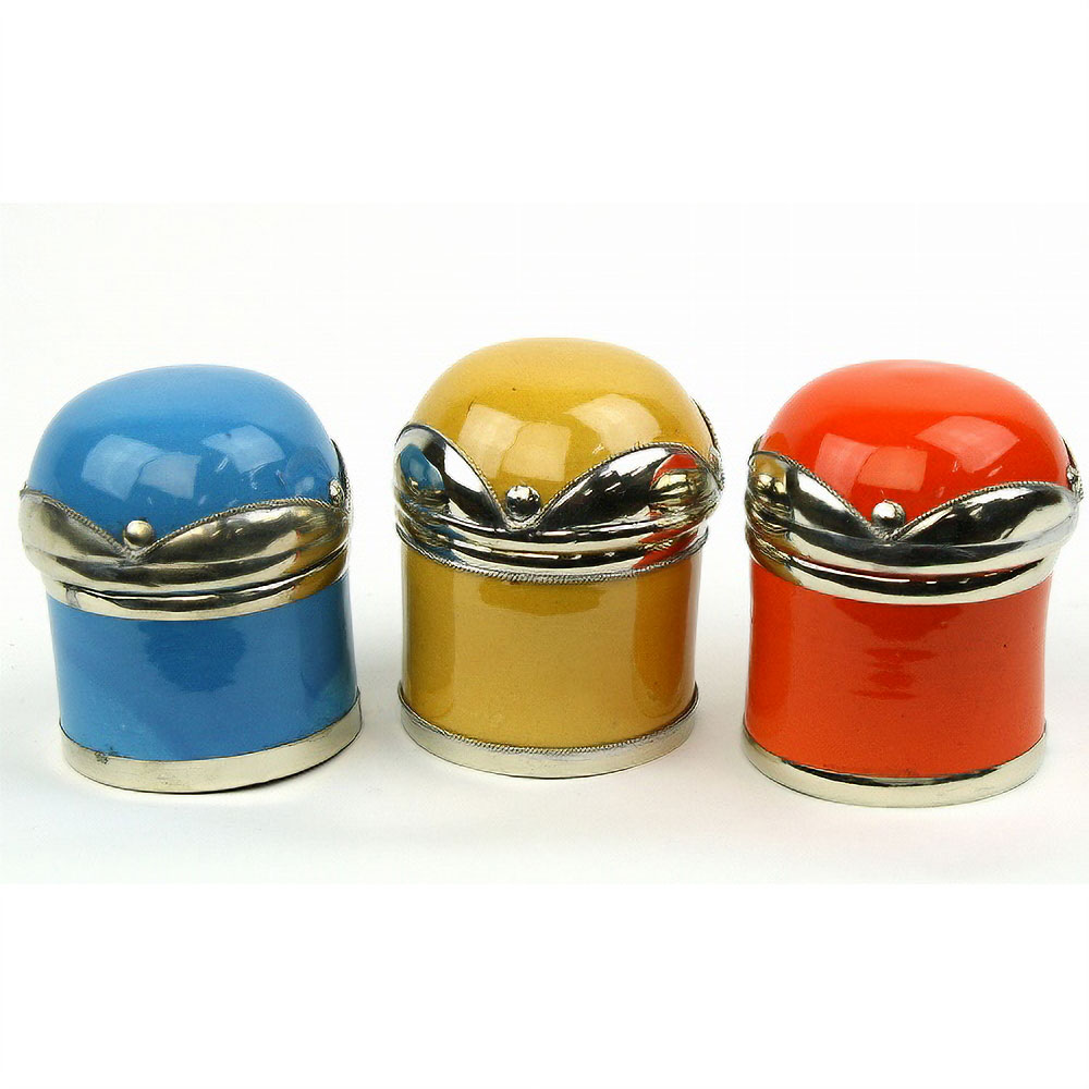 陶製蓋付円柱小物入れニッケル装飾