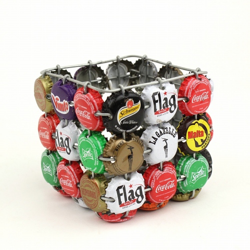 リサイクル王冠ペン立て　角