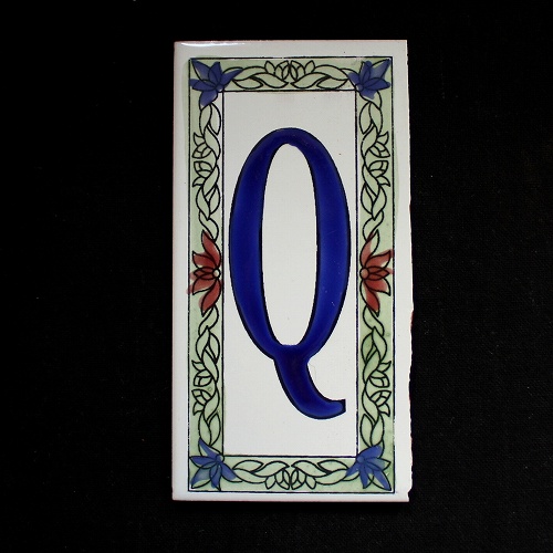 文字タイル額縁 Q  15x7.5 厚さ0.5