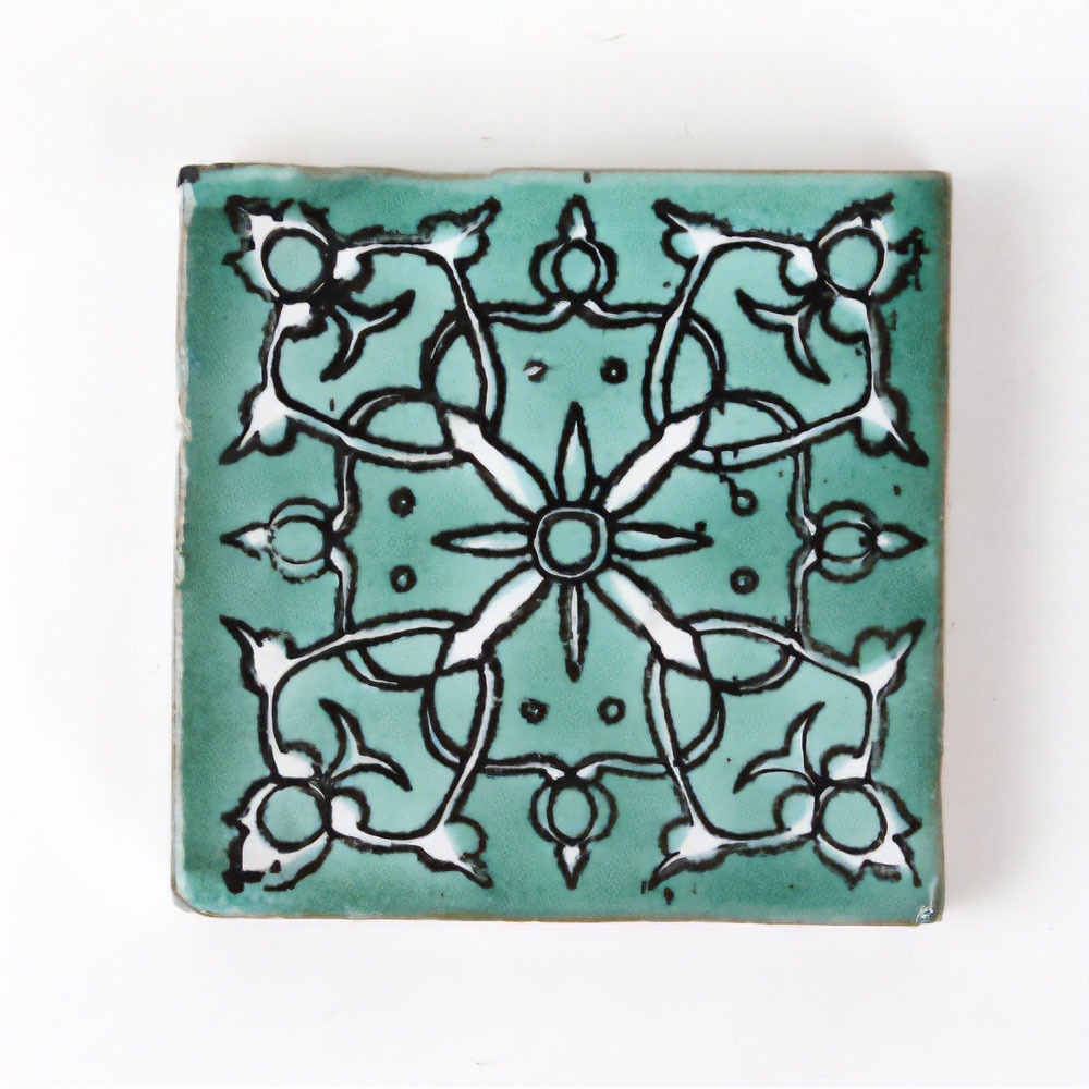 GARBI 手描きタイル 厚 16 緑.5x5