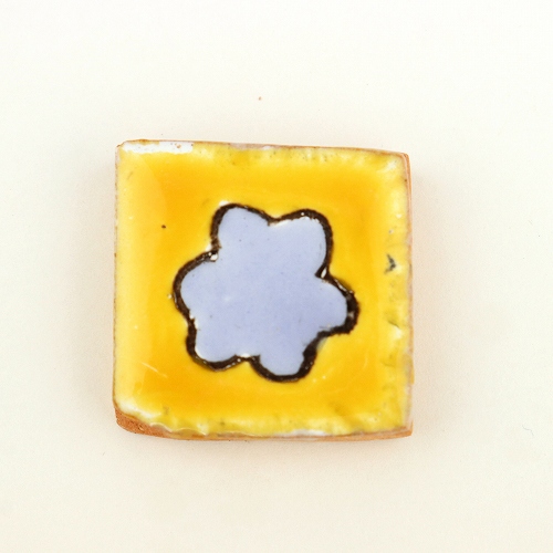 チュニジア小タイル無地　四角花　黄色・紫