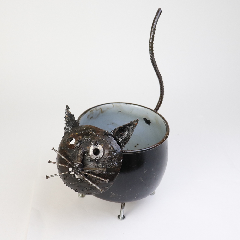 ジンバブエリサイクルメタル動物 プラントポット ネコ