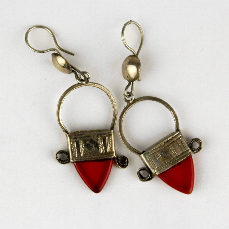 インガルピアスニッケル 赤