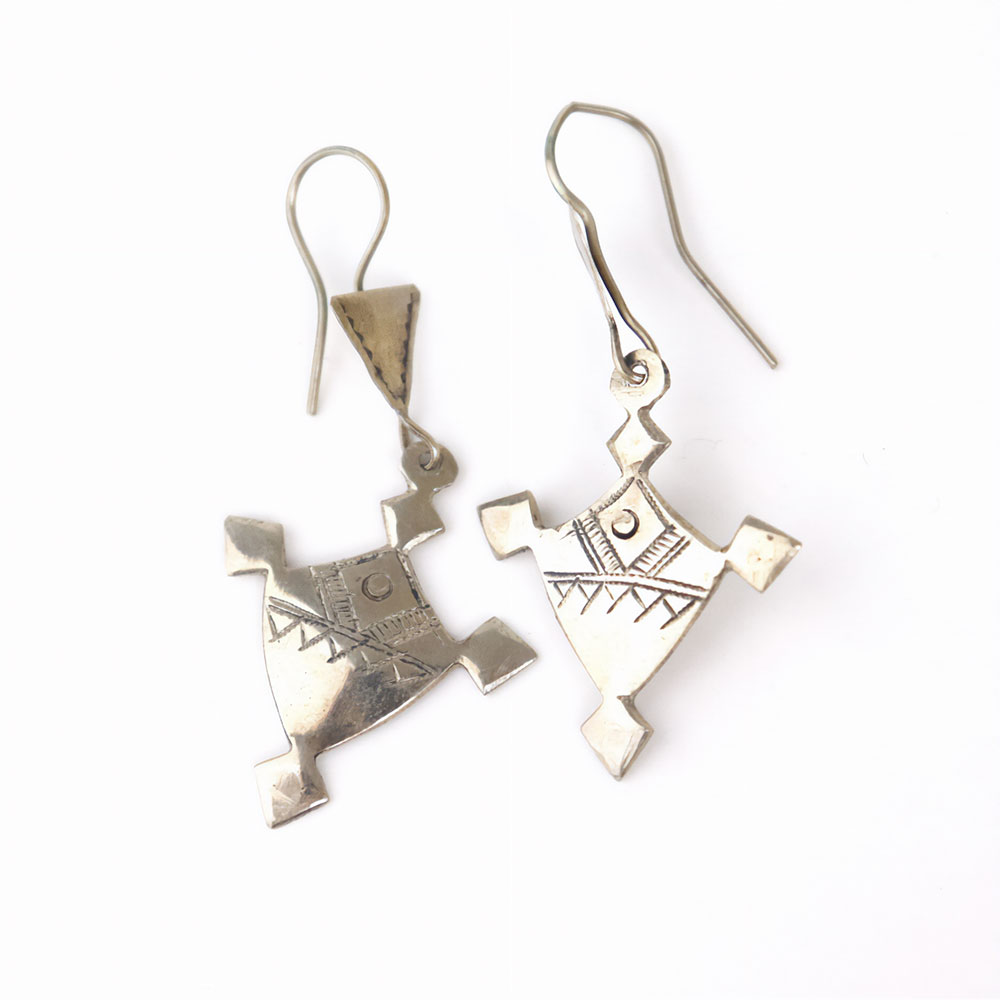 トゥアレグニッケルピアス 03