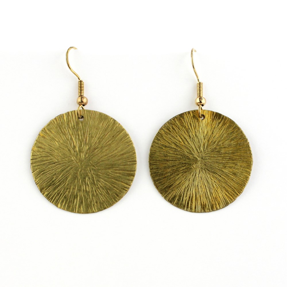 フルムーンブラスピアス