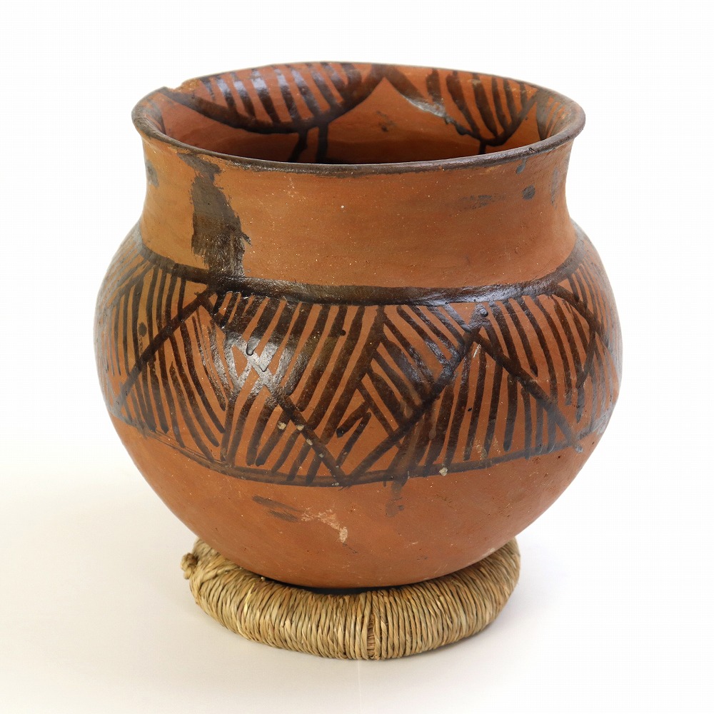 ガーナ ボルガ陶器 柄壺 02